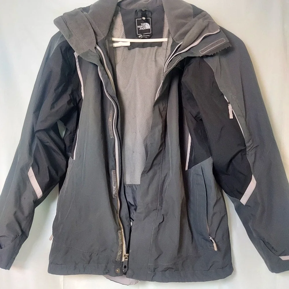The North Face HyVent Men Jacket Gray Black Reflective Zip Hooded Outdoor M Read